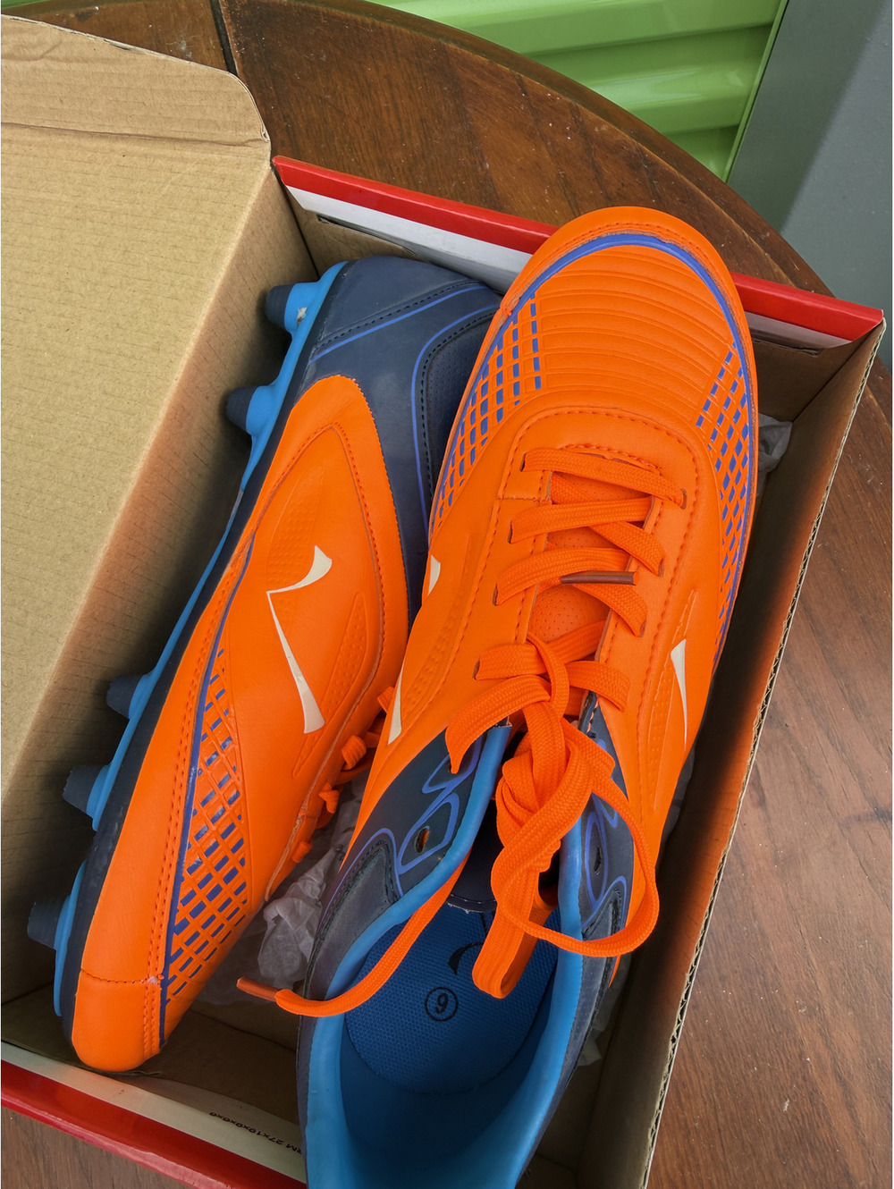 Viento Men's Size 9 Orange and Blue Soccer Cleats size 6 footwear practice.